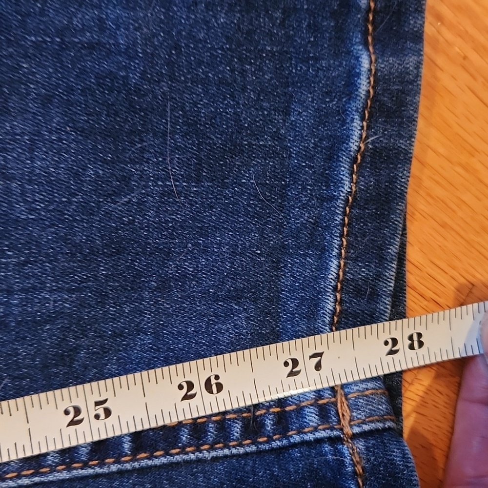 Jr. Enhancing butt jeans - Picture 2 of 6